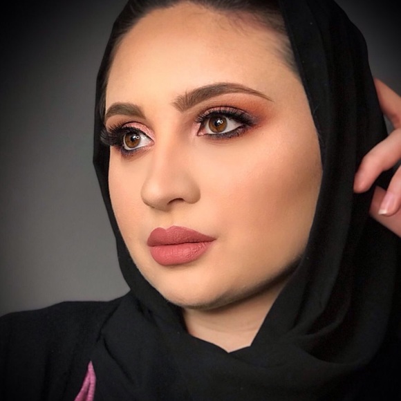 🧞‍♂️LE🧞‍♂️MAC Aladdin Collection Matte Lipstick- Princess Incognito - Picture 6 of 16